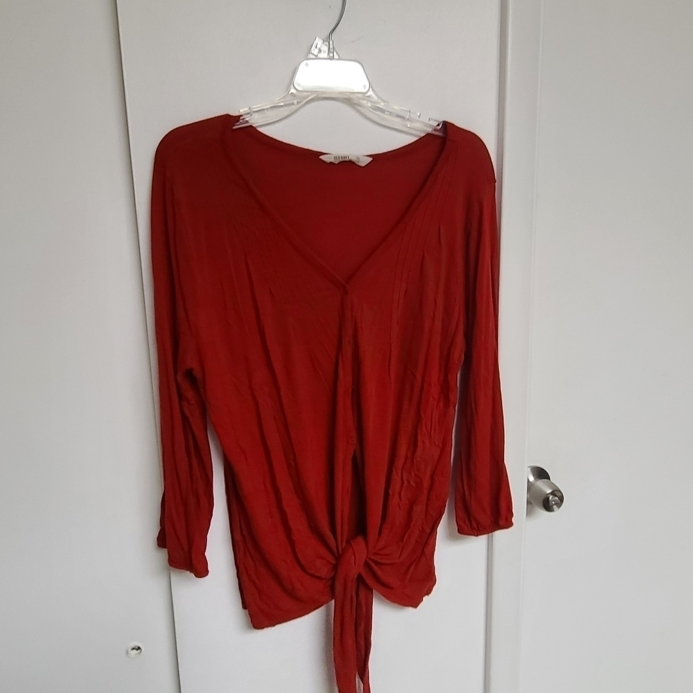 Old Navy red tie front top XL